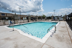  - Holiday Inn Express & Suites Hobby Airport Houston - I-45, Exit 36