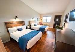  - Pinemark Inn & Suites St Clair