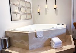  - Pinemark Inn & Suites St Clair