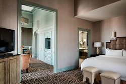  - Hotel Icon Houston - I-10, Exit 769A & 769B