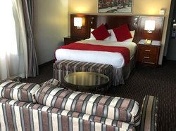  - Le Nouvel Hotel & Spa Montreal