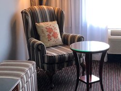 - Le Nouvel Hotel & Spa Montreal
