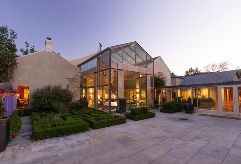 ISLINGTON HOTEL - Photo 26