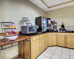  - Columbia Inn & Suites