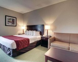  - Columbia Inn & Suites