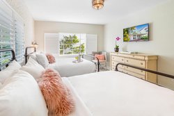  - Henrosa Hotel South Miami Beach