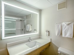  - Holiday Inn Express & Suites Wendover Greensboro - I-40, Exit 214