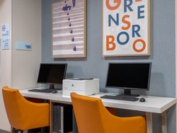  - Holiday Inn Express & Suites Wendover Greensboro - I-40, Exit 214