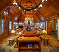  - Post Hotel Lake Louise