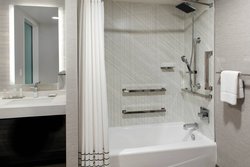  - Marriott Hotel Waterside Norfolk - I-264, Exit 9