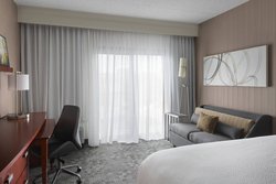  - Courtyard by Marriott Hotel Devon Wayne