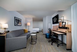  - Fairfield Inn & Suites by Marriott Downtown Fort Worth - I-35, Exit 52A