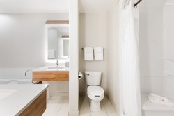  - Holiday Inn Express Grande Prairie