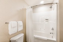  - Holiday Inn Express Grande Prairie