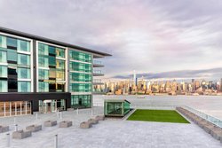  - Envue Hotel Weehawken