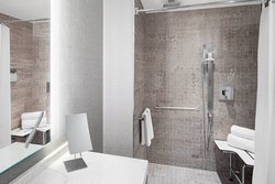  - Envue Hotel Weehawken