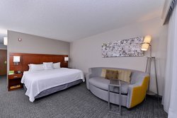  - Courtyard by Marriott Laredo - I-35, Exit 1B