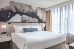  - Delta Hotel by Marriott Downtown Vancouver Suites