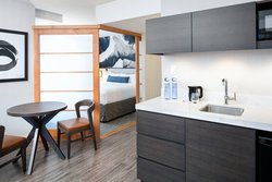  - Delta Hotel by Marriott Downtown Vancouver Suites