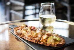  - SpringHill Suites by Marriott Burbank - I-5, Exit 146A