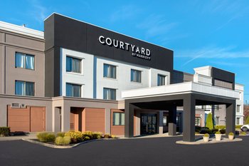 Courtyard by Marriott Newburgh Stewart Airport