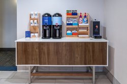  - Holiday Inn Express North St Paul - I-35 E, Exit 115