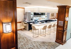  - Crowne Plaza Hotel Knoxville - I-40, Exit 388