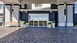  - Holiday Inn Express & Suites North Fremont - I-80 & I-90, Exit 91