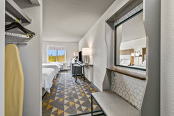  - Holiday Inn Express Lucedale