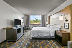  - Holiday Inn Express Lucedale