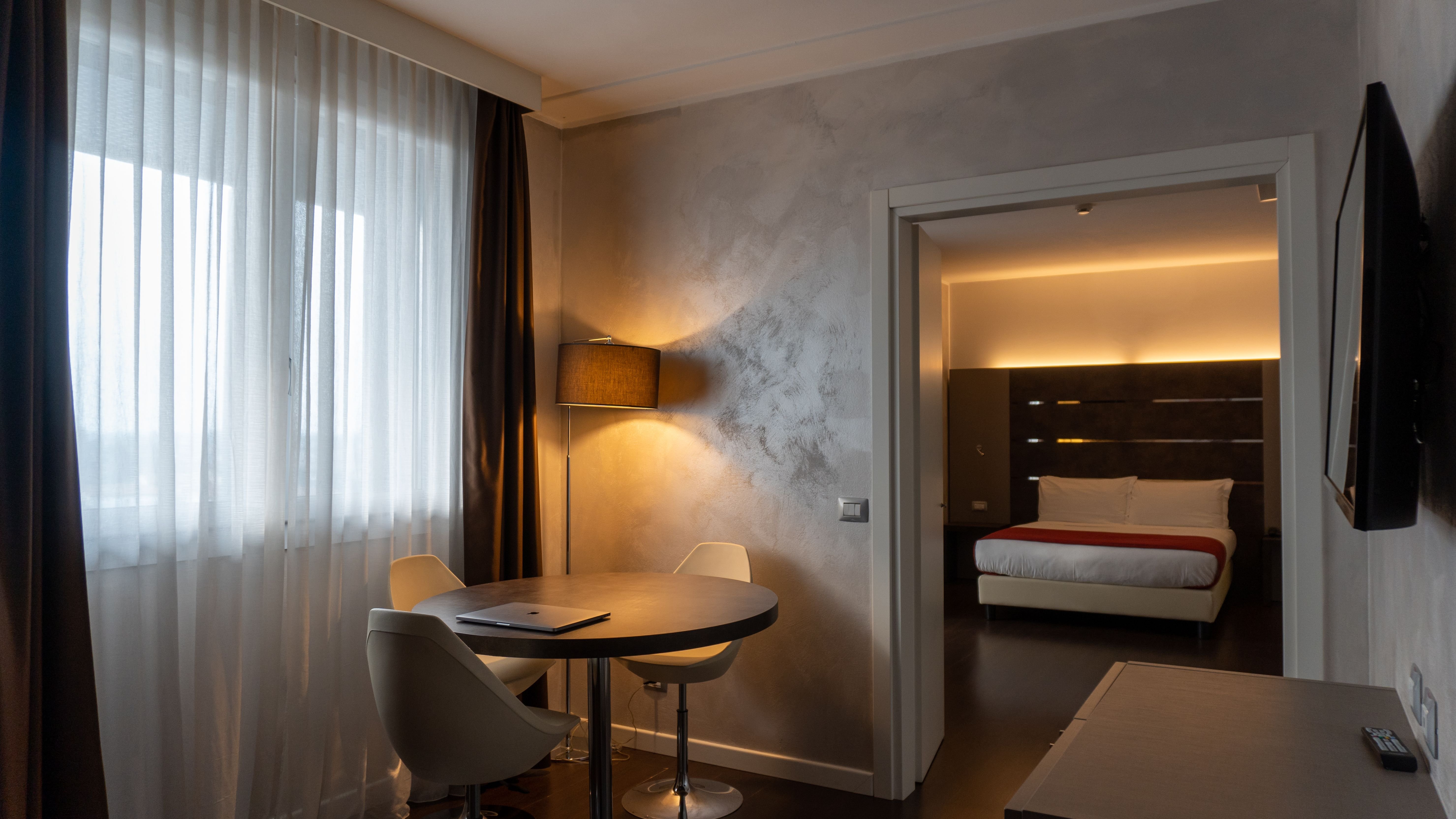 CAVALLO HOTEL NOVENTA-guestroom-Suite.jpg