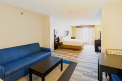  - Holiday Inn Express & Suites Shelbyville - I-64, Exit 35