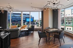  - Hotel Zachary Wrigley Field Chicago