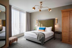  - Hotel Zachary Wrigley Field Chicago