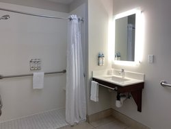  - Holiday Inn Express & Suites Courtenay