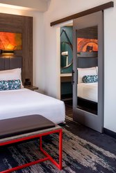  - Aloft Hotel Downtown Philadelphia