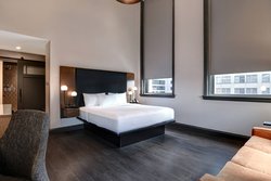  - Courtyard by Marriott Hotel Downtown Cincinnati - I-71, Exit 1B