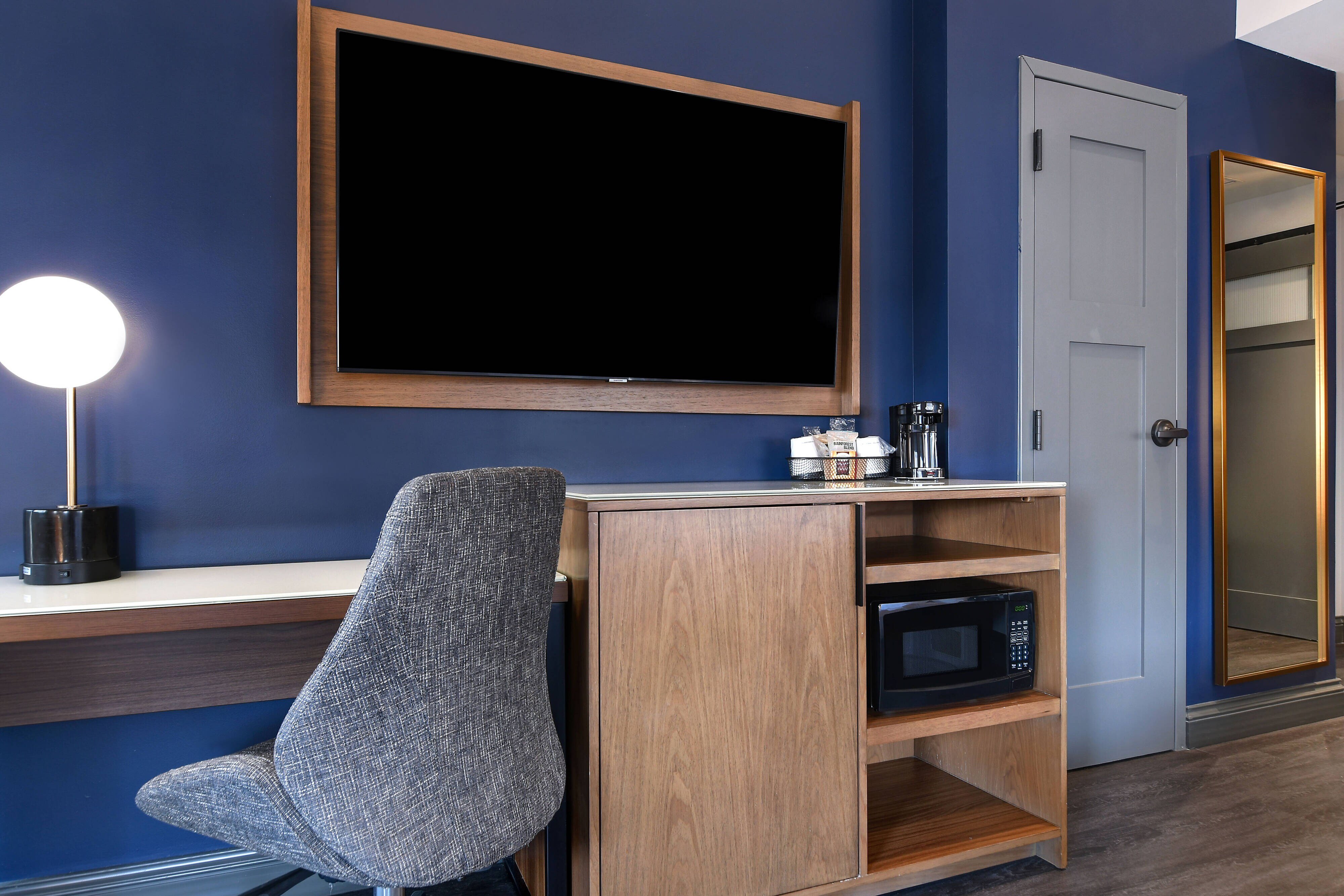Guest Room - Hospitality Center