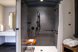  - Courtyard by Marriott Hotel Downtown Cincinnati - I-71, Exit 1B