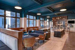  - Courtyard by Marriott Hotel Downtown Cincinnati - I-71, Exit 1B