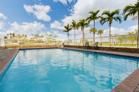 Outdoor Swimming Pool