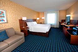  - Fairfield Inn & Suites by Marriott Aurora