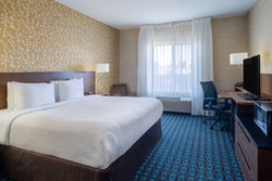  - Fairfield Inn & Suites by Marriott Aurora