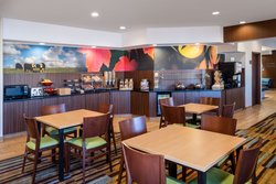  - Fairfield Inn & Suites by Marriott Aurora