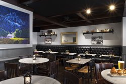  - Seven Gables Inn Clayton - I-170, Exit 1F