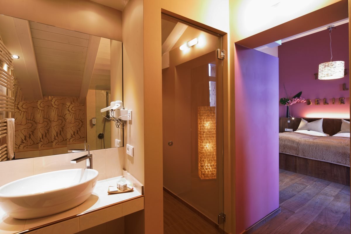 Hotel Marmolada-guestroom-Room.jpg