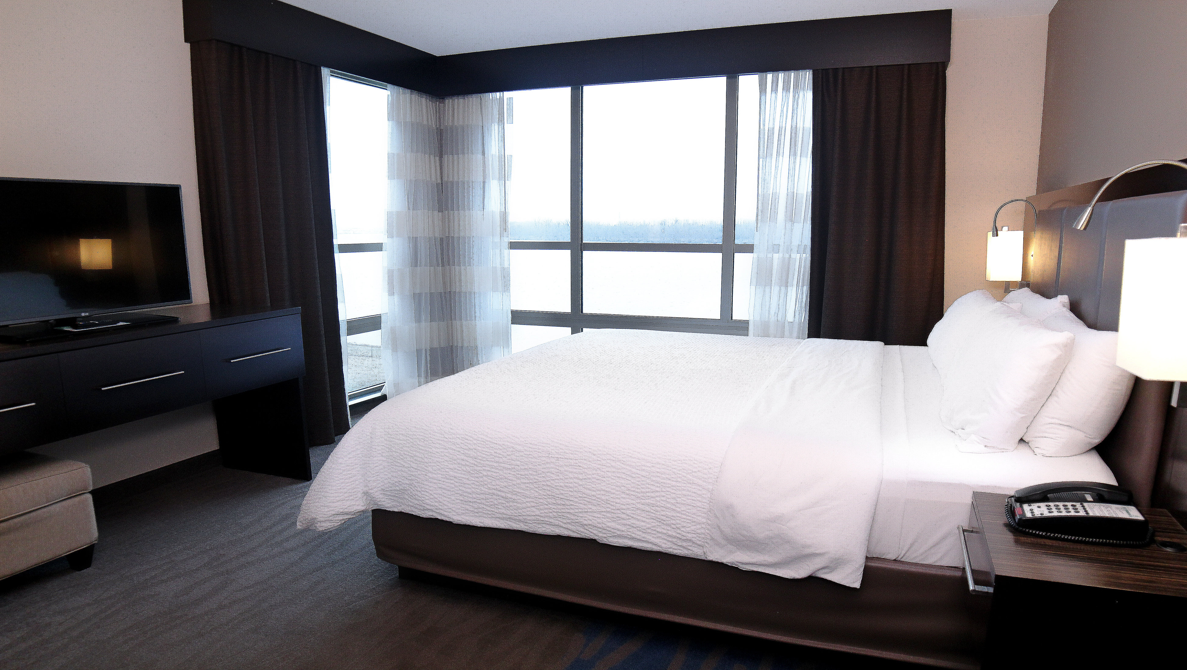 Enjoy the Ohio river in our King Bedroom Suite