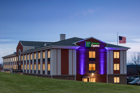 Enjoy a perfect location and stunning views while staying with us!