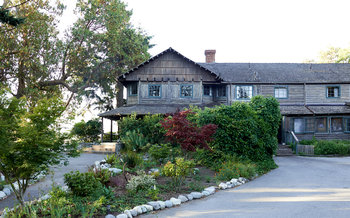 Captain Whidbey Inn