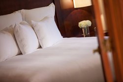  - Renaissance Madison Hotel Seattle - I-5, Exits 164A & 165A